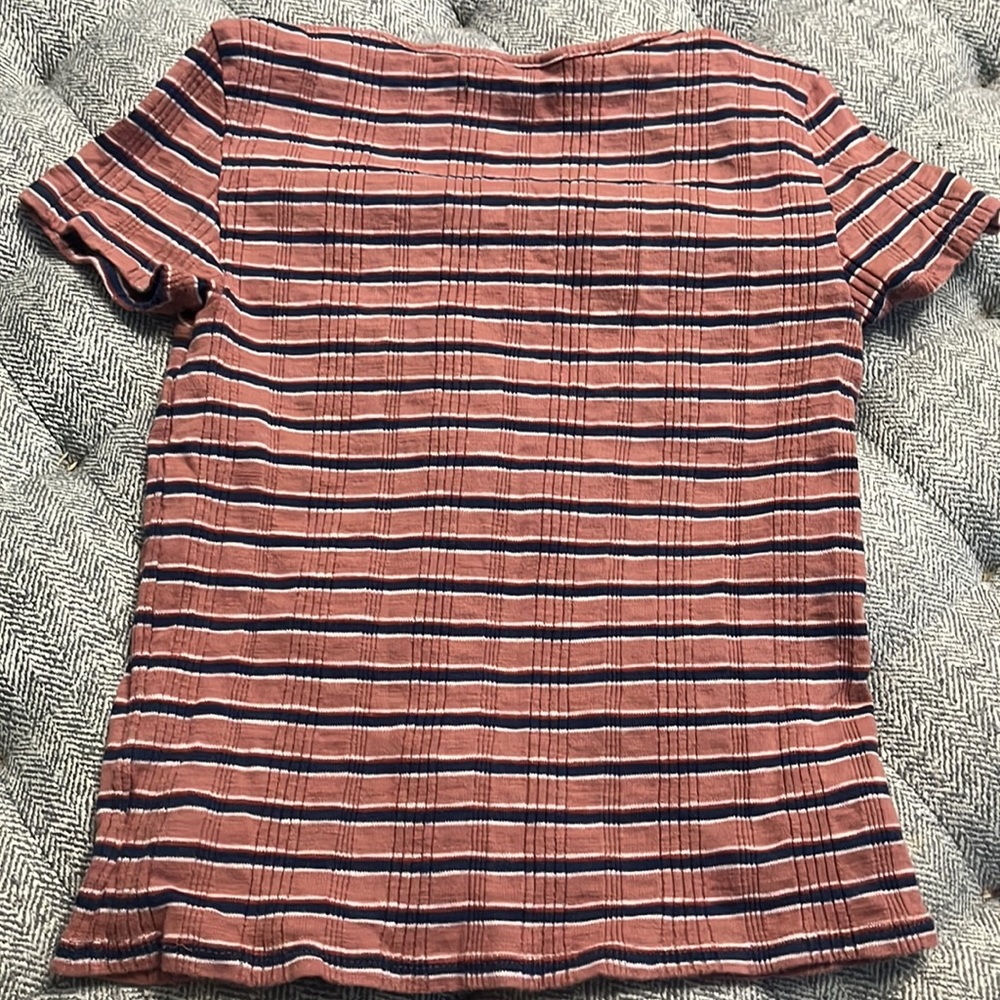 Button top - Picture 2 of 3